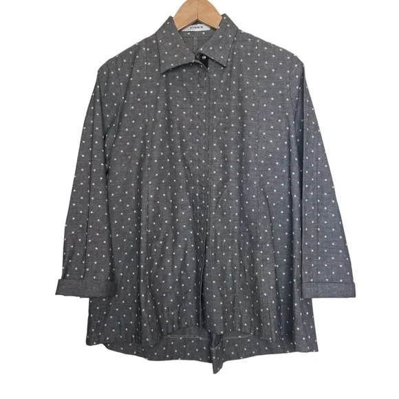 VITAMIN Star Printed Snap Button Closure Gray White Collared Blouse Womens Small - Picture 2 of 12